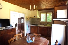 Grande maison familiale à PABU avec vaste terrain arboré