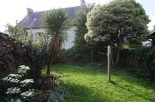 CENTRE BOURG - MAISON AVEC JARDIN