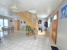 Maison familiale 4 chambres avec jardin, Bouessay