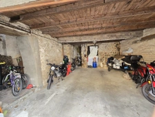 Grand garage de 145 m2 