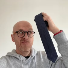 👔 L’habit fait il l’agent immobilier ? 🤔