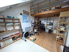 Belle maison, grande pièce de vie, 5 chambres.