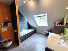 Maison 4 chambres + un bureau avec piscine