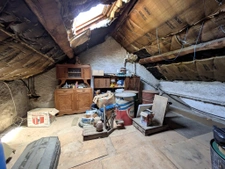 Longère 2 chambres + 1 bureau + garage au calme