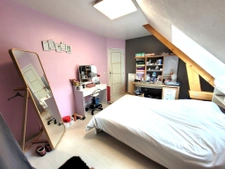 Maison 4 chambres + un bureau avec piscine