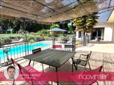 Superbe maison aux grands volumes, avec piscine.