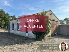 Bâtiment à réhabiliter en habitation d'environ 65 m2 sur ter