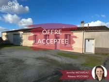 Maison ancienne à rénover avec grand garage et belle dépenda