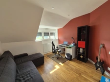 Maison 4 chambres cour et garage centre bourg