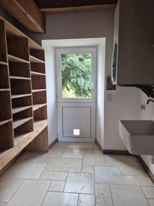 Maison familiale en pierres rénovée 4 chambres sur beau terr