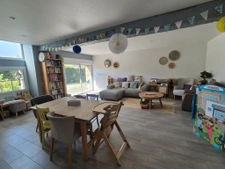  Maison en pierres rénovée 4 chambres et un bureau sur un te