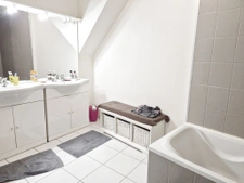 Maison 4 chambres garage, jardin, terrain clos