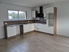 Maison neuve de plain pied 3 chambres garage jardin et terra