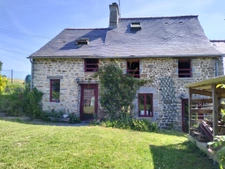 Maison en pierres rénovée 3 chambres 1 bureau terrain 540m2