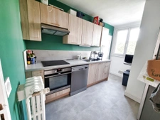 APPARTEMENT T4 DERNIER ETAGE 72 m2 AVEC PLACE DE PARKING 