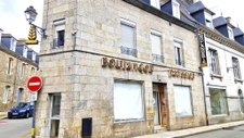 ANCIEN COMMERCE AVEC LOGEMENT ET GROS POTENTIEL