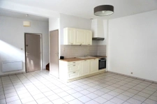 MAISON DE BOURG RENOVEE EN 2000 