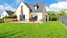 MAISON CONTEMPORAINE DE 2001, COMMODITES A PIED.