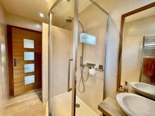 MAISON DE CHARME 4 CHAMBRES, GRAND TERRAIN ET BOIS ET 5400M2