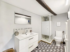 domaine d'habitation de 230m2, 5 chambres, piscine, dépendan