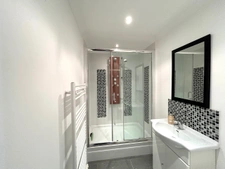 2 maisons avec gite, 3 chambres et un bureau, maison pierres