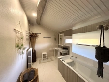 longère en pierres avec granges , 3 chambres, possibilité ch