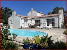 Maison d'architecte de 146M2 avec piscine, au calme du marai