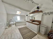 Maitre de maitre 206m2, 5 chambres, 4 salles d'eau, grand ja