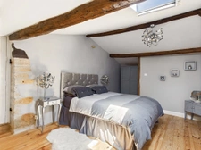 domaine d'habitation de 230m2, 5 chambres, piscine, dépendan