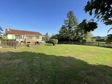 Maison avec charme et confort.