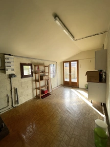 Plain-pied avec grand jardin arboré - Bungalow with large la