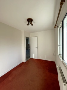 Plain-pied avec grand jardin arboré - Bungalow with large la