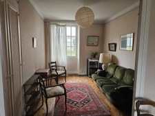 Nantes La Perverie, maison avec un garage et jardin.