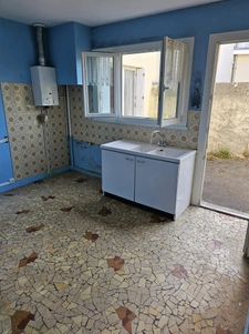 Nantes La Perverie. Maison à rénover de 76m2 avec un beau ja
