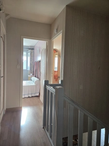 Maison 5 chambres et un bureau centre bourg