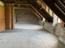 Immeuble à rénover   Usage commercial   Centre-bourg de Chât