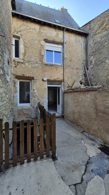 Idéal premier achat ou investissement   Maison à Noyen-sur-S