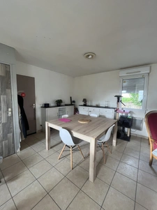 MAISON DE PLAIN PIED A LA SUZE SUR SARTHE