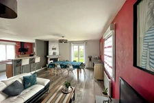 Maison familiale de 122m2 - 4chambres + bureau avec jardin