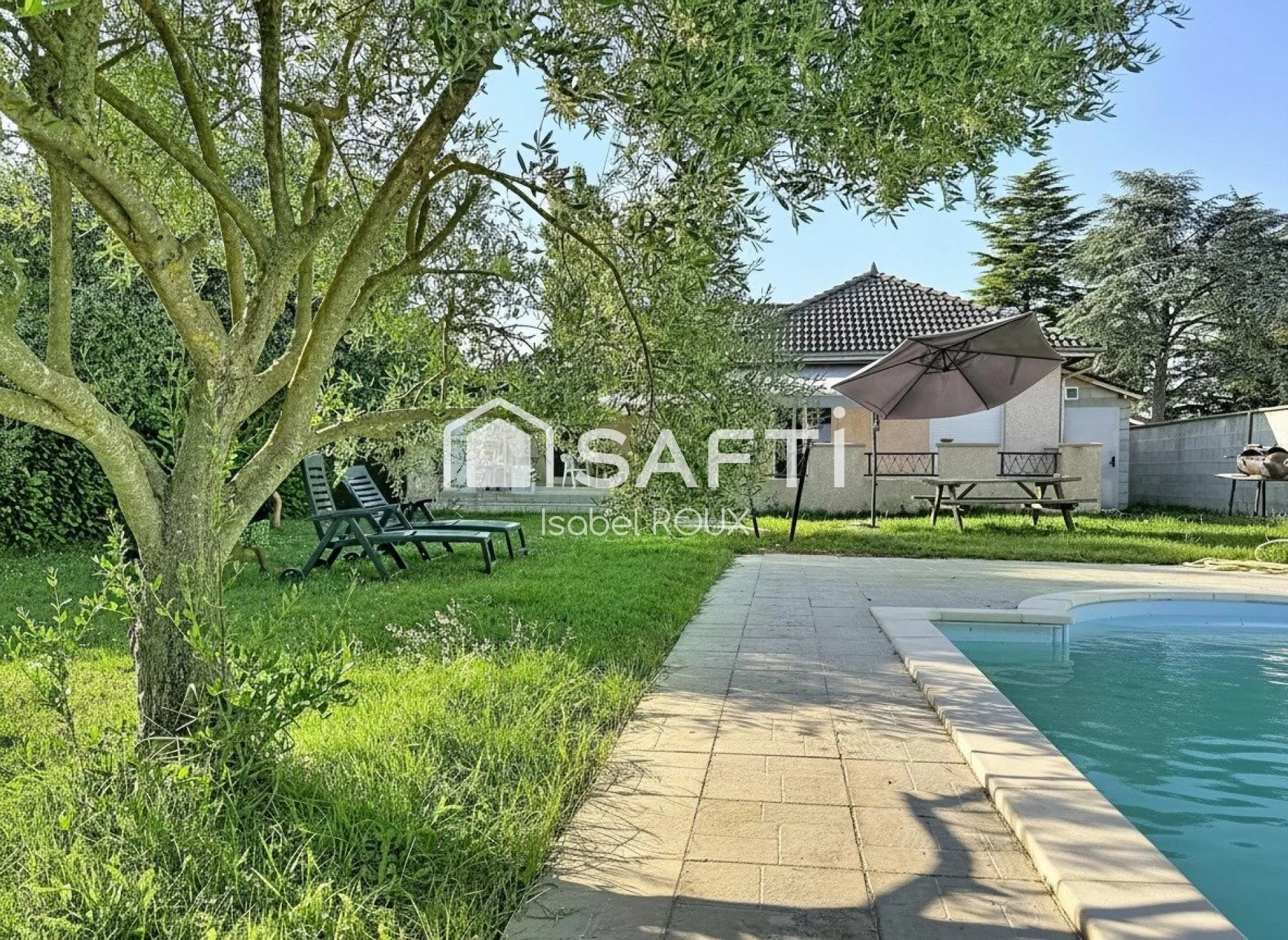 Maison 6 pièces 140 m² · à Beaurepaire · 140 m² · 289 000 €