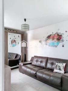 Charmante maison tout confort avec piscine, au calme