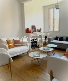 Maison de charme au coeur de la bastide médiévale.