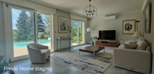 Maison d'architecte avec piscine sur les hauteurs
