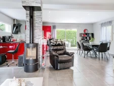 Charmante maison tout confort avec piscine, au calme