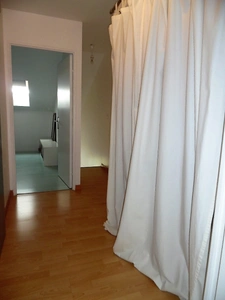 DUPLEX AVEC BALCON ET GARAGE, PROCHE CENTRE VILLE