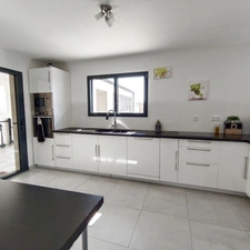 MAISON DE PLAIN-PIED A 5 MN DE CHOLET