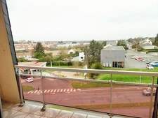 DUPLEX AVEC BALCON ET GARAGE, PROCHE CENTRE VILLE