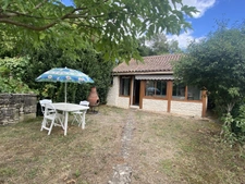 Charmante maison de plain-pied au coeur de Nanteuil-en-Vallée