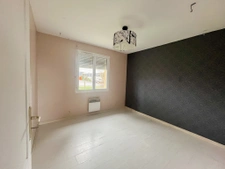 Maison de plain-pied au calme   4 chambres   1 650 m2 de ter