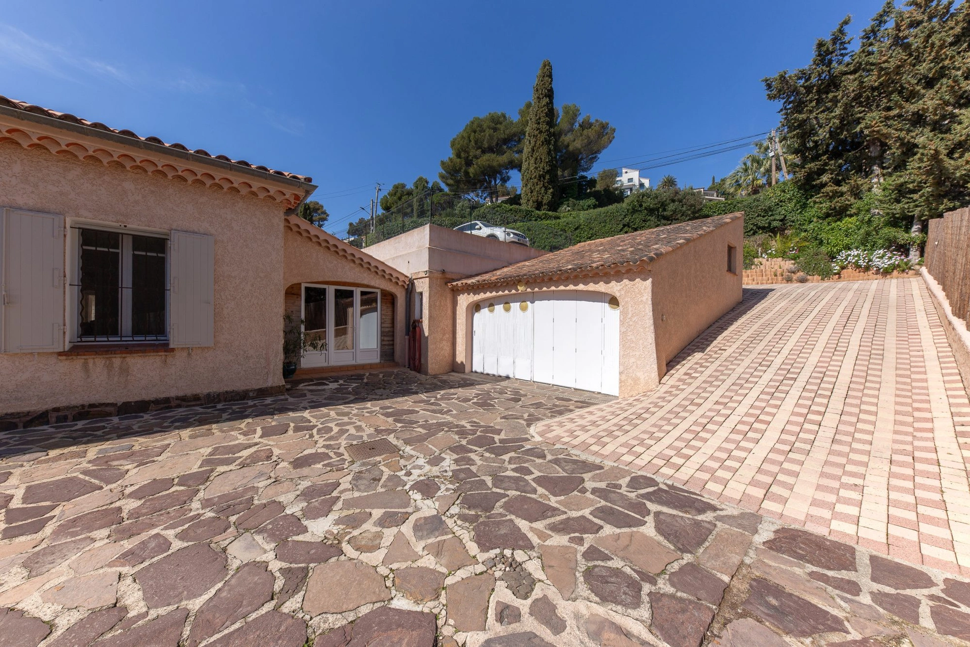Maison à vendre Roquebrune-sur-Argens 4 pièce(s) 143m2 1 685 000 €